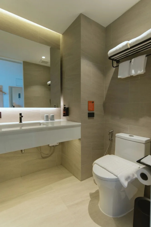 Отель PAAK Hotel Suvarnabhumi в Бангкоке