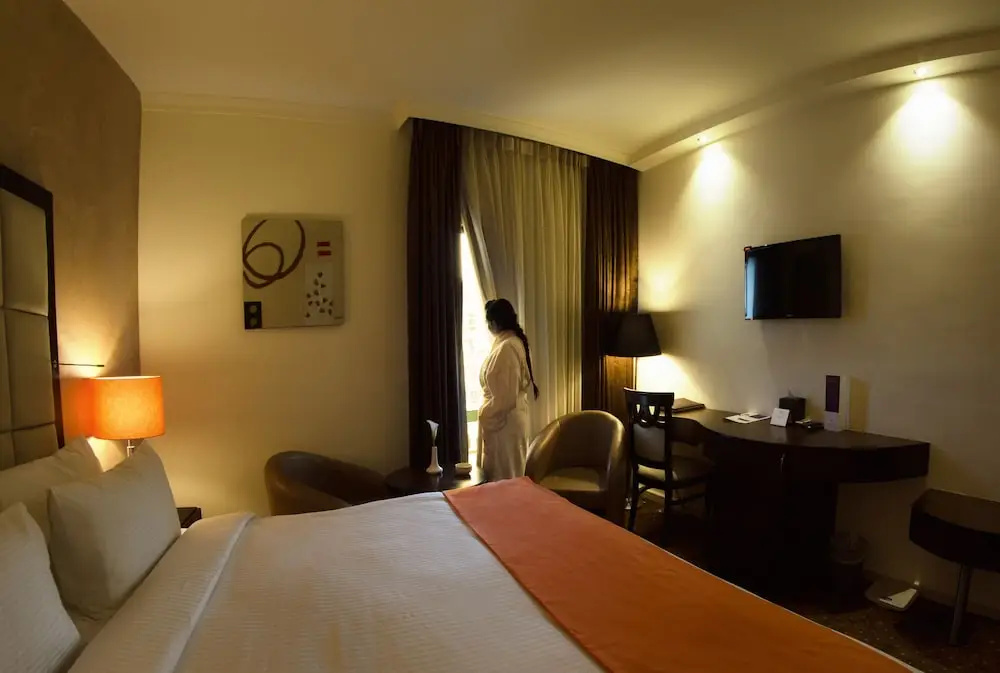 Meneur Hotel - Chambres