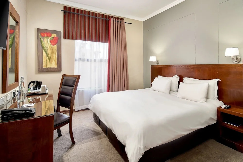 Protea Hotel by Marriott Pretoria Hatfield - Chambres