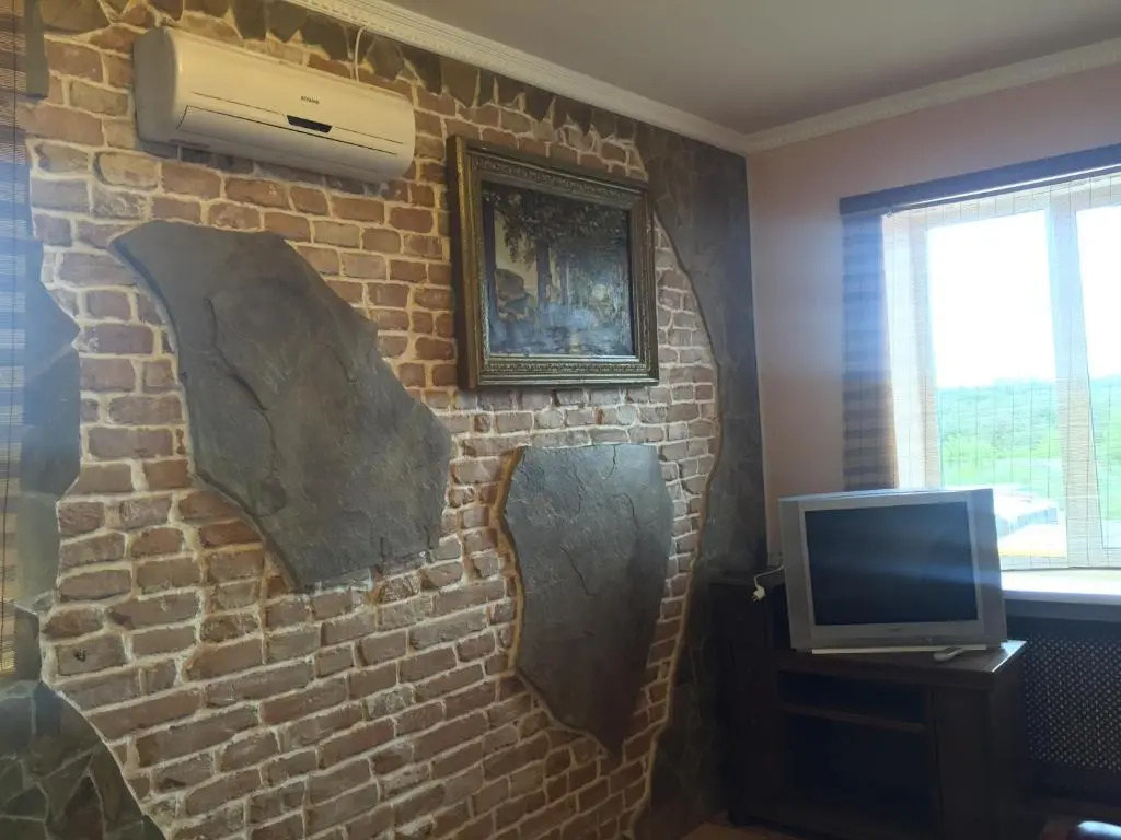 Deluxe Studio