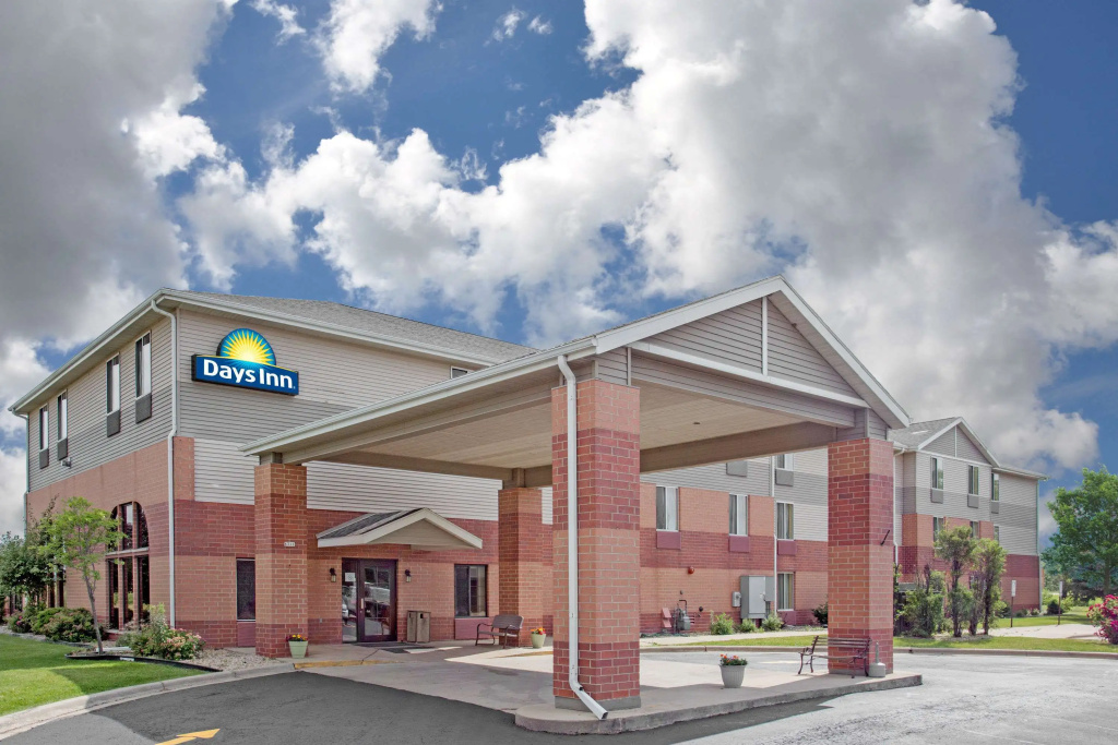 Days Inn by Wyndham Madison NE/Windsor
