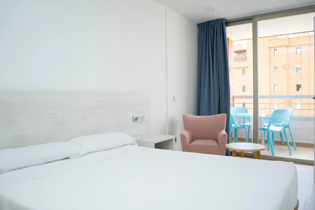 Aparthotel BCL Levante Lux — 5