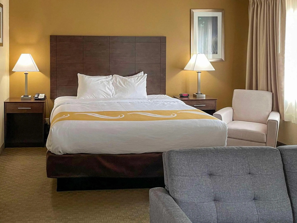 Quality Inn Ontario — 5