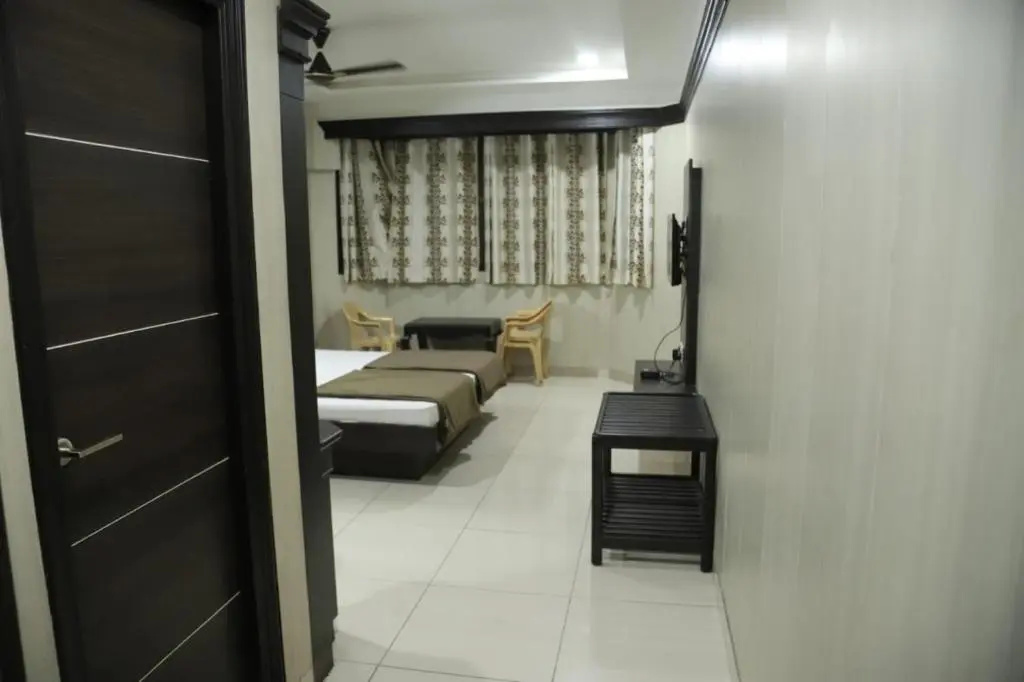 Economy room