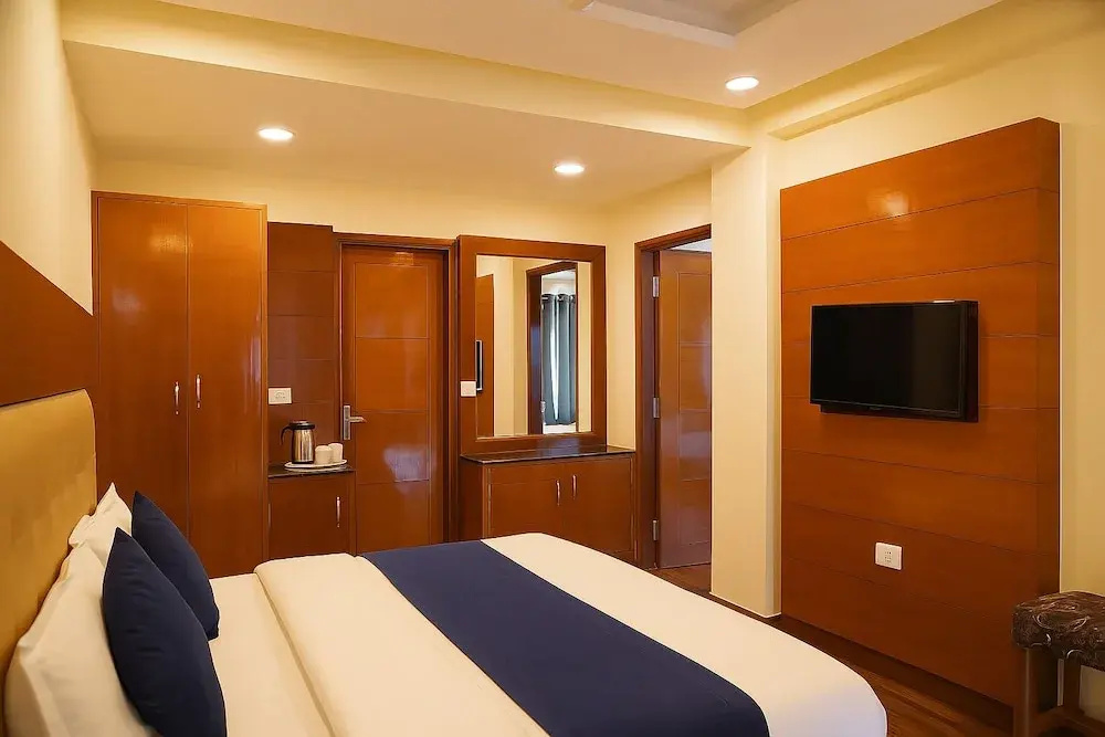 Hotel Samrat - On Mall Road - Chambres