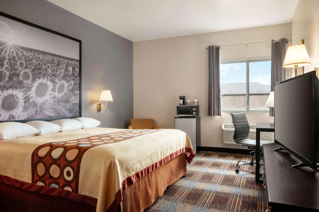 Standard Double room (full double bed)