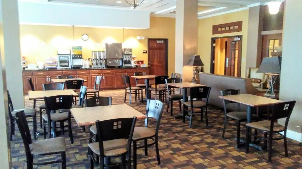 Spark by Hilton Glendive - Général