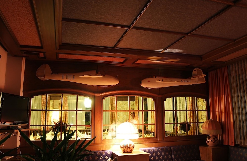 Hotel Sayonara