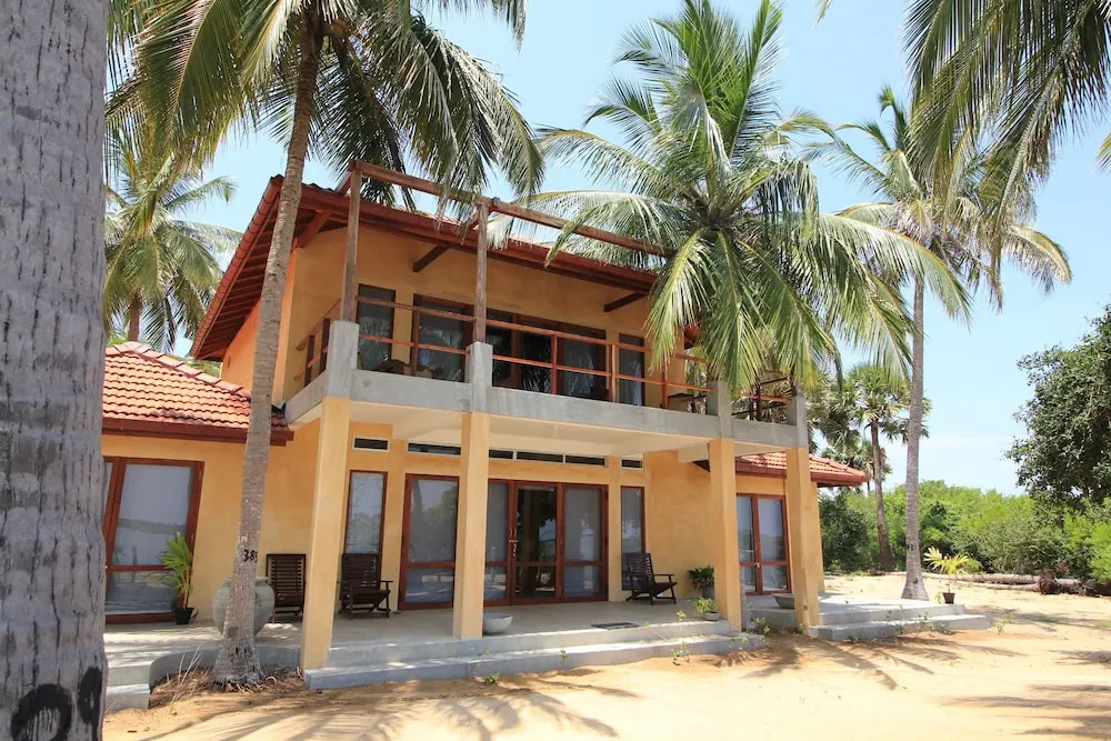Kitelantis Hotel and Resort