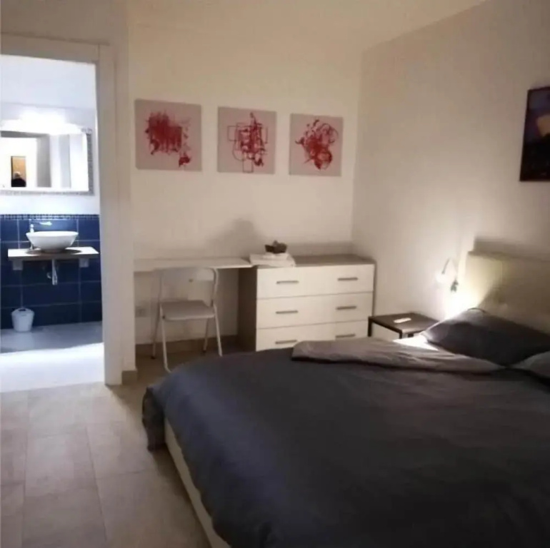 Comfort Double room with city view (full double bed)