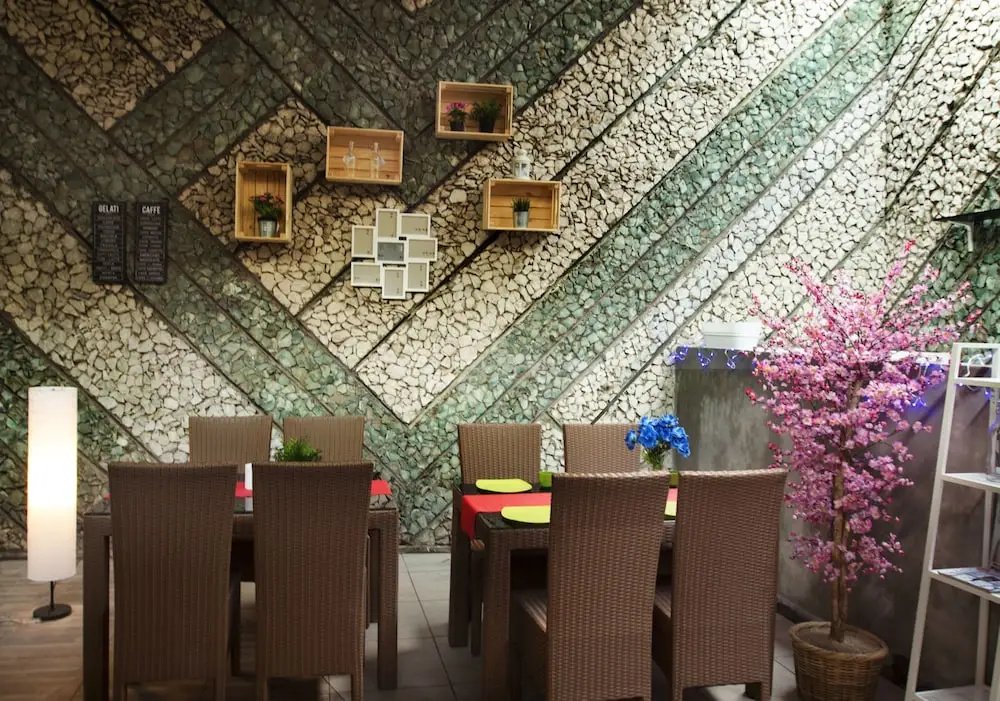Lobby & Reception