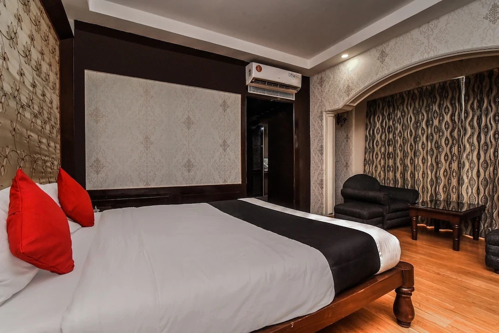 Utkarsh Vilas Tavisha — фото 6