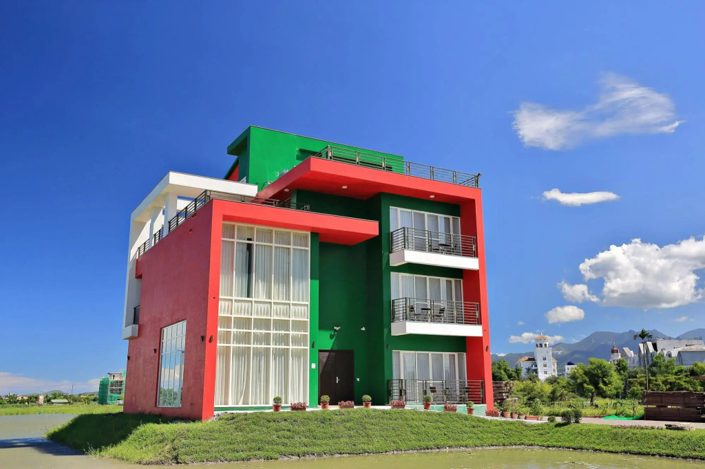 Lotung Stay B&B