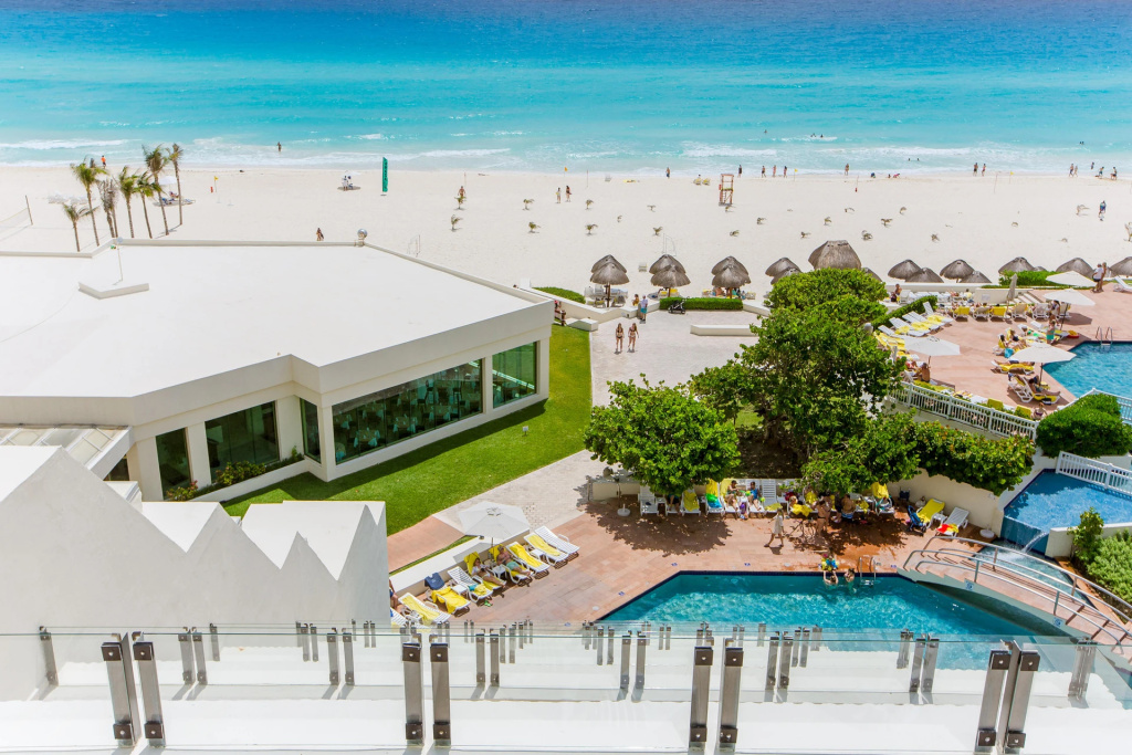 Beach & Waterfront