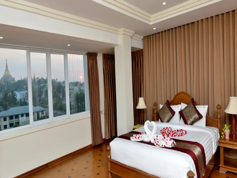 Golden Butterfly Hotel - Chambres