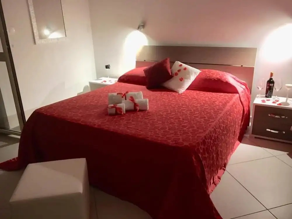 Classic Double room with mountain view (full double bed)