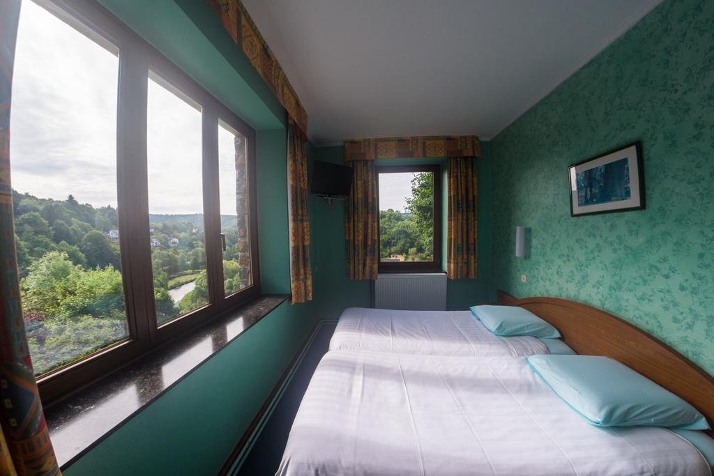 Villa Le Genet Fleuri, La Roche-en-ardenne, 2 à 4 pers. by null