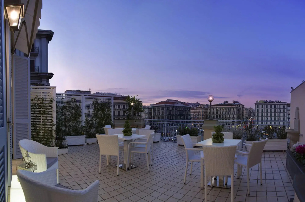 Hotel photo 11