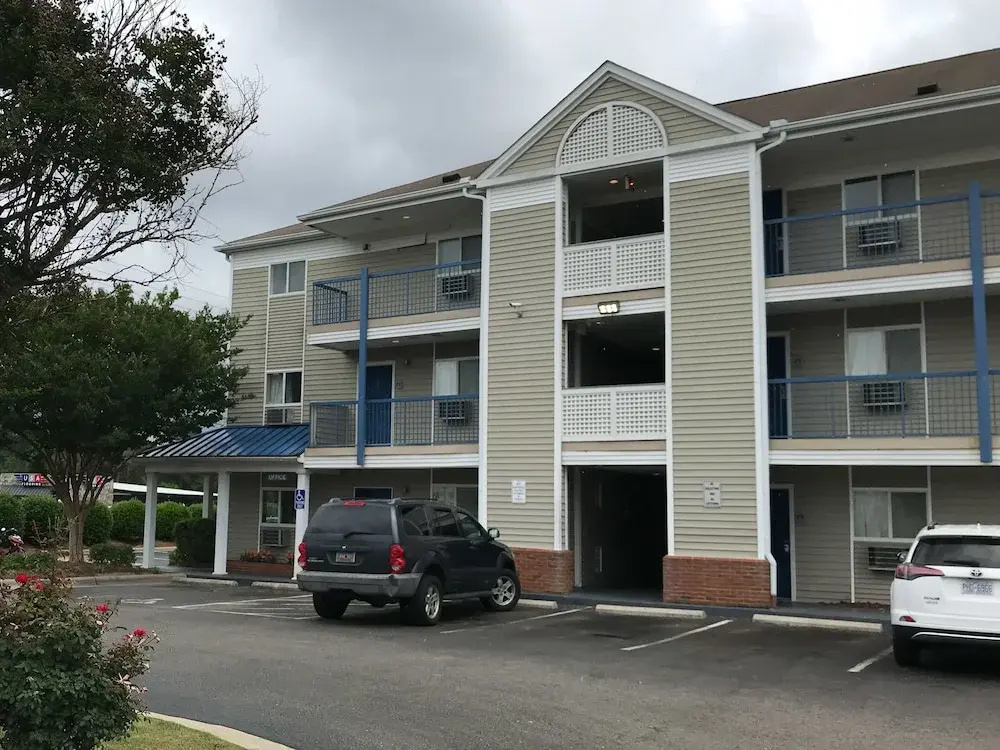Studio 6 Extended Stay - Fayetteville, NC - Fort Liberty Area