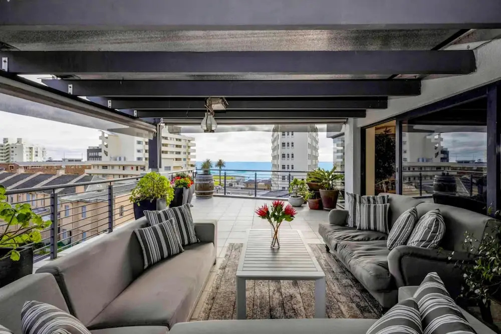 1 Bedroom Apartment by the Ocean