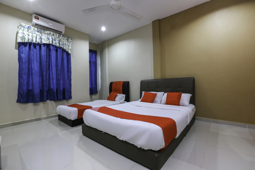 OYO 89933 Nun Hotel in Jeli