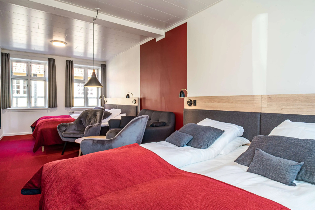 Double room full double bed