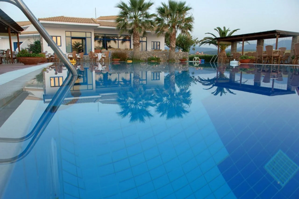 Oasis Hotel 3 * Oasis Hotel 3 *
