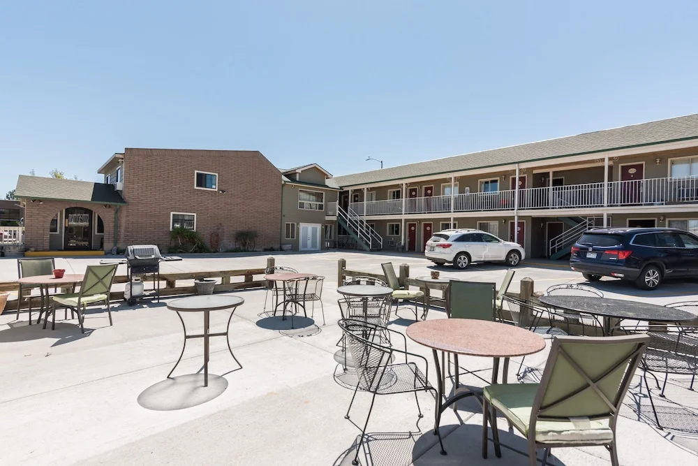 1St Interstate Inn Montrose