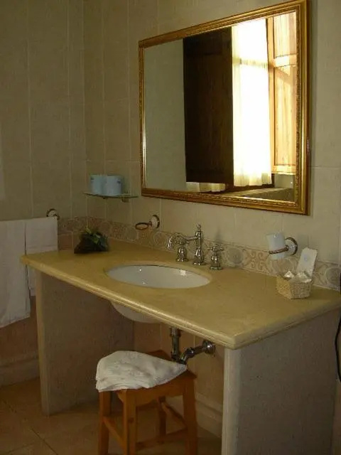 Tavernola Locanda Di Campagna - Chambres