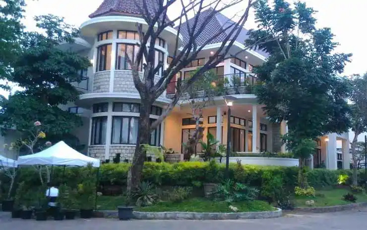 Greentrees Guest House