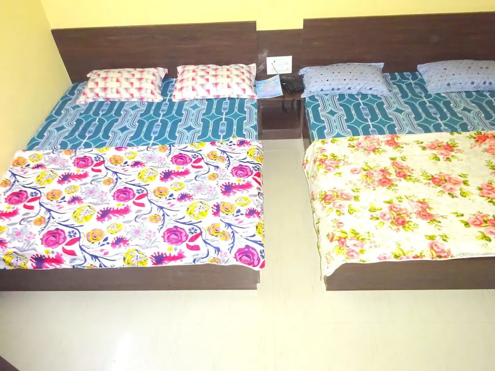 Oyo 28417 Hotel Gopi Vallabh - фото 2