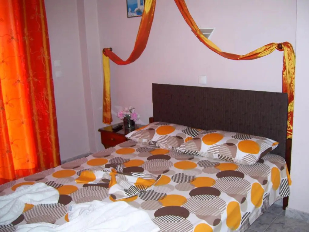 Standard Double Studio (full double bed)