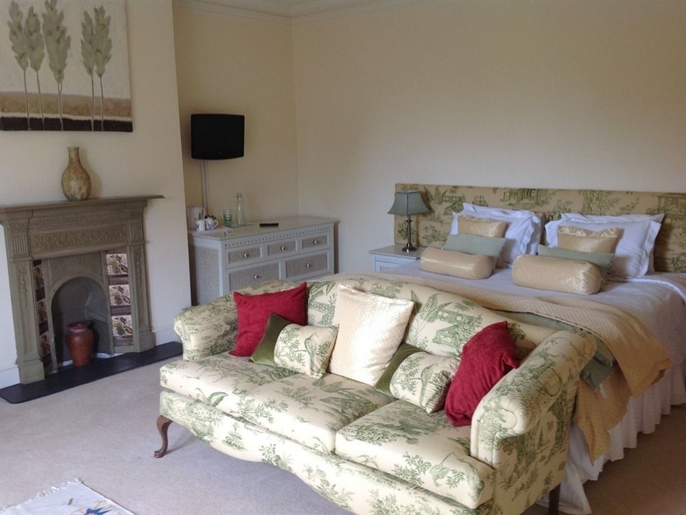 Lodge Farm House - 12