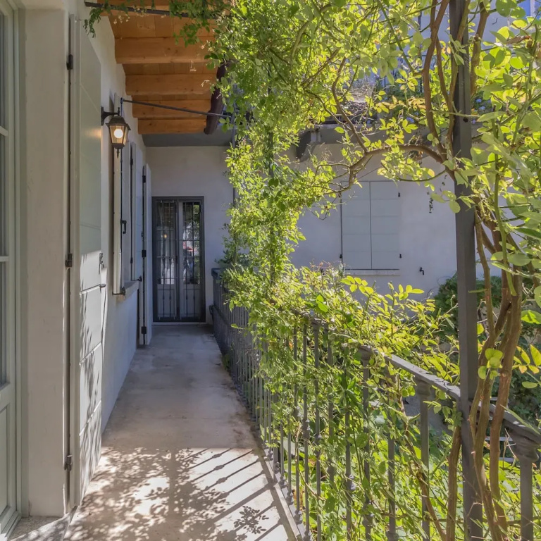 Green Garden House in Lierna