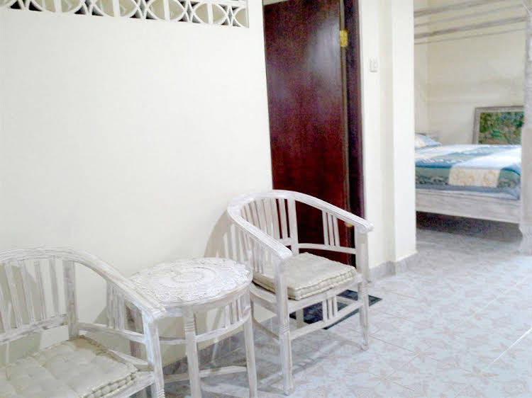 Balcony & Terrace
