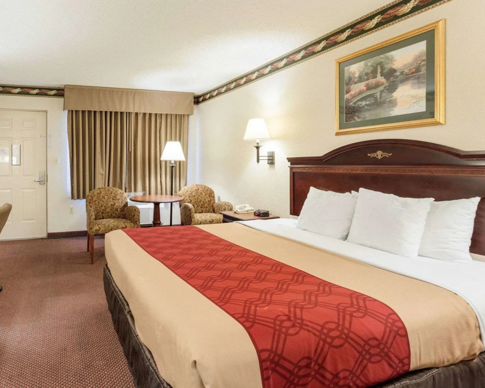 Econo Lodge Grenada: фото 1