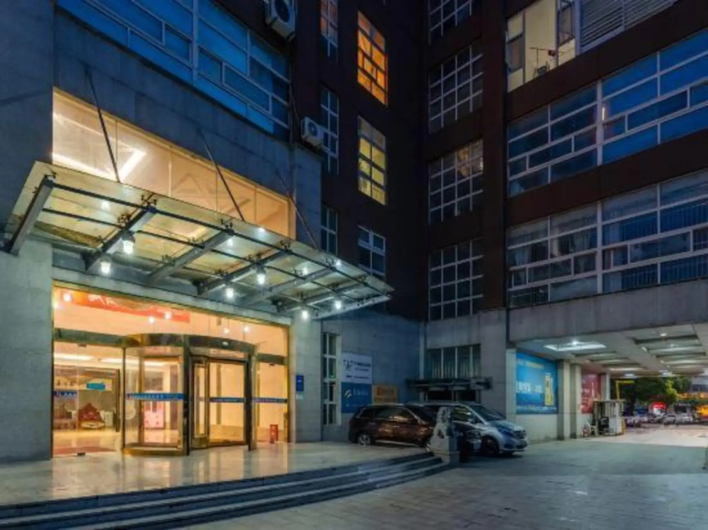 Zhonghao Fenghuang International Hotel