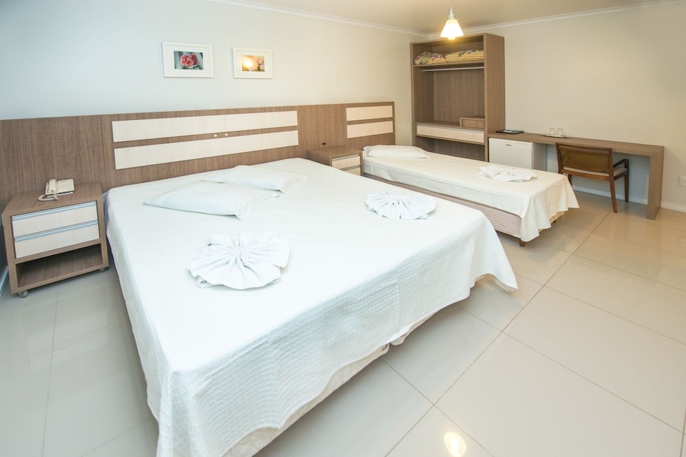 Hotel Castelo — 4