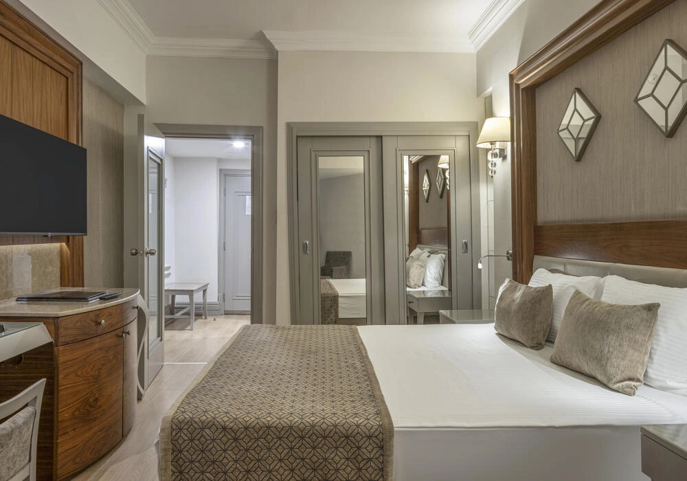 Economy room