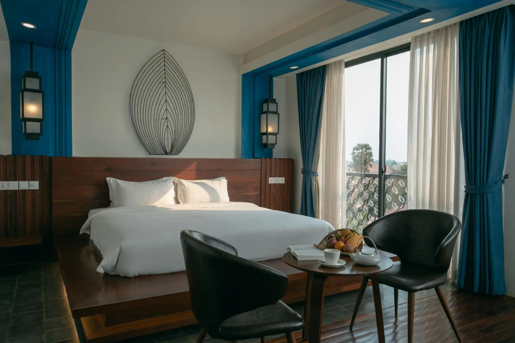 Double Suite (full double bed)
