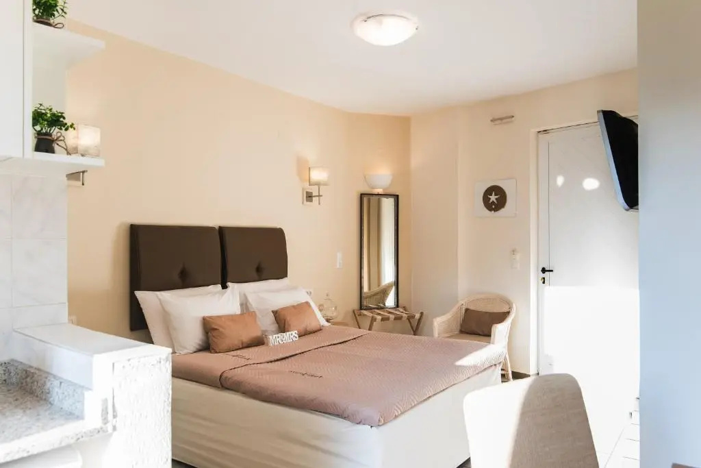 Superior Double Studio (full double bed)