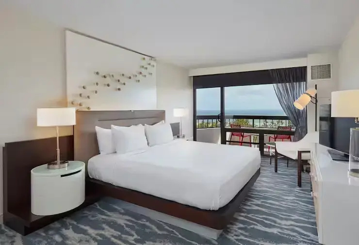 2 Bedrooms Suite with water view