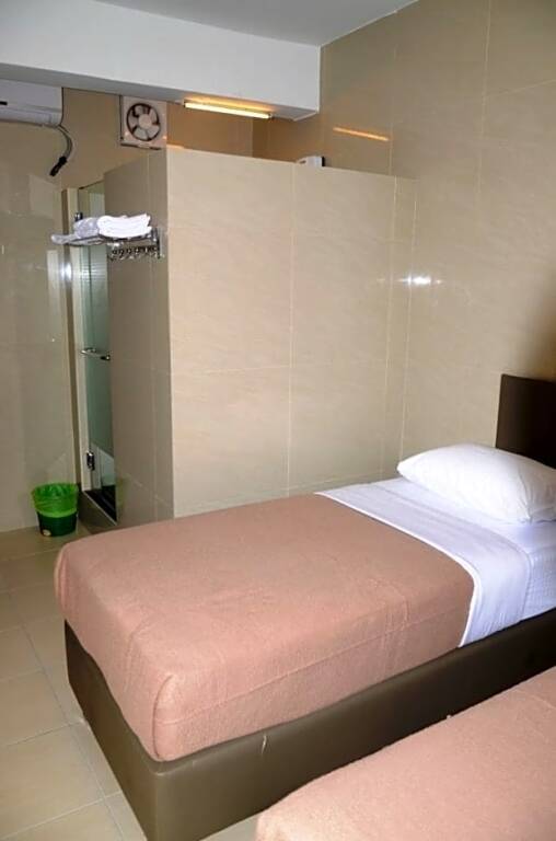 Aura Hotel