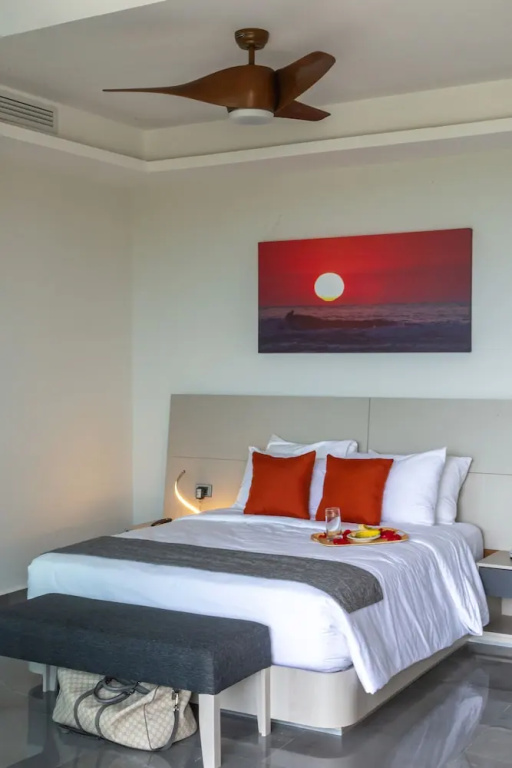 4 Bedrooms Luxury Suite with balcony