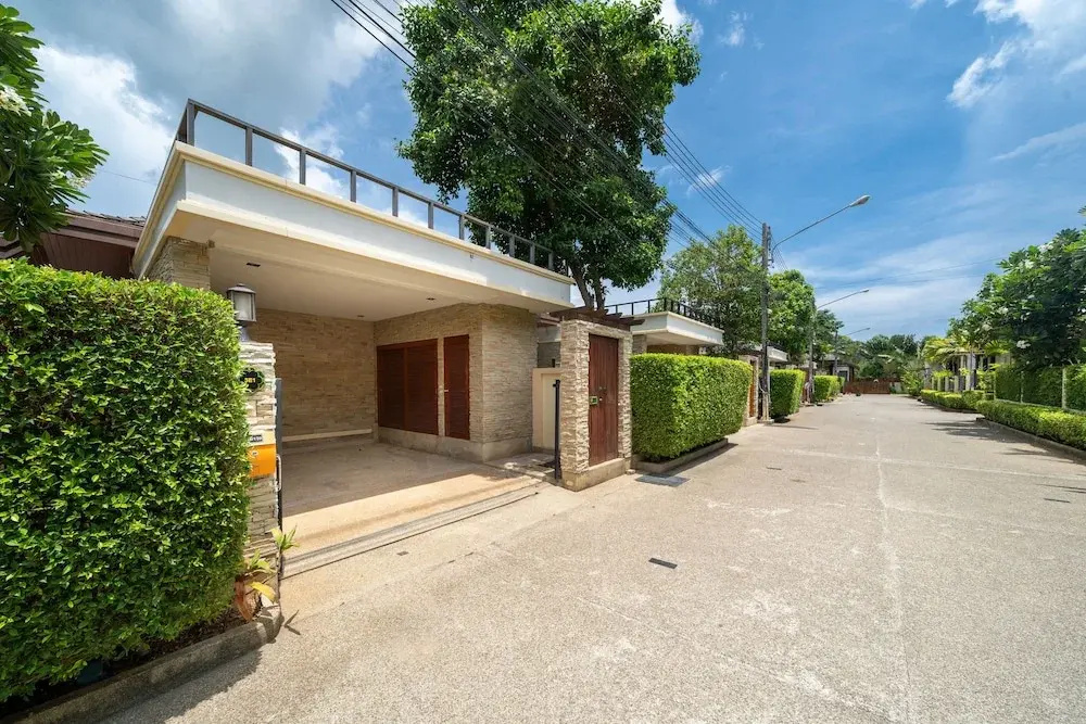 Private Stay at Rawai VIP Villas 3E01