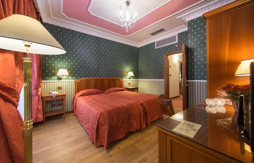 Standard Double room (twin beds)