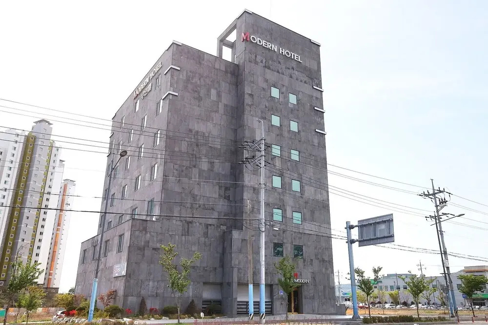 Modern Hotel