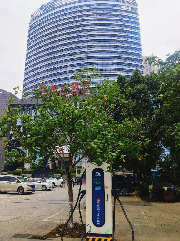 Guolong Hotel