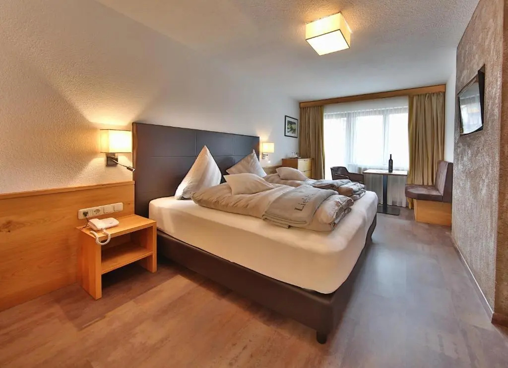 Standard Double room (full double bed)