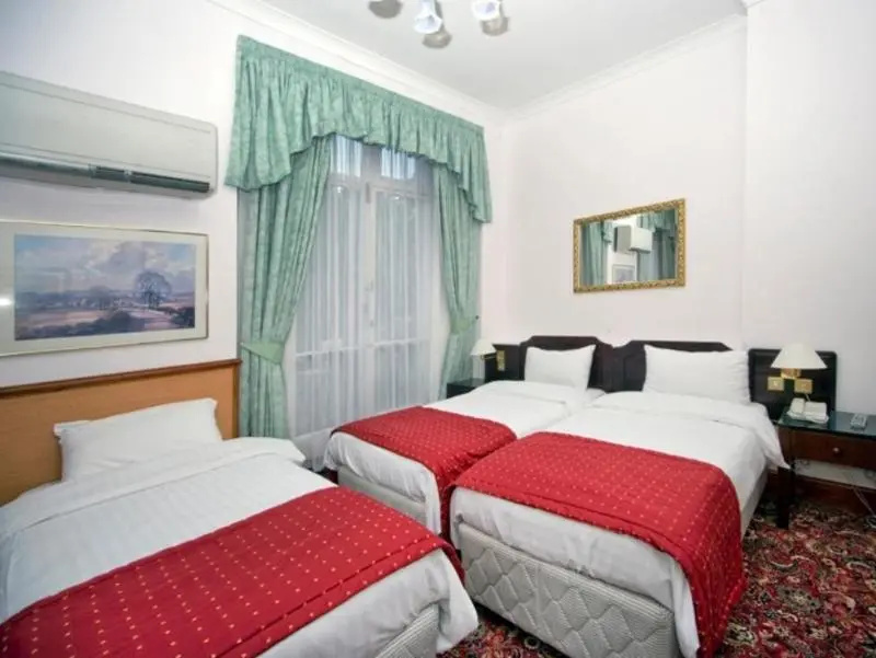 Holiday Villa Hotel And Suites - Chambres